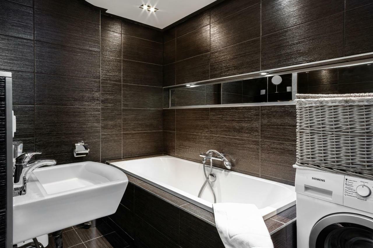 Apartments Wroclaw Manganowa By Noclegi Renters Exterior foto